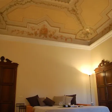 The Nest In The Castle شقة لينّو